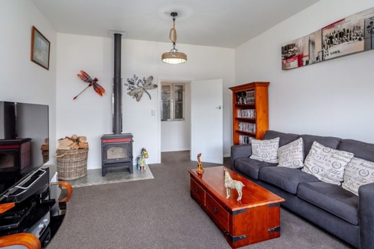 Photo of property in 1 Sedcole Street, Pahiatua, 4910