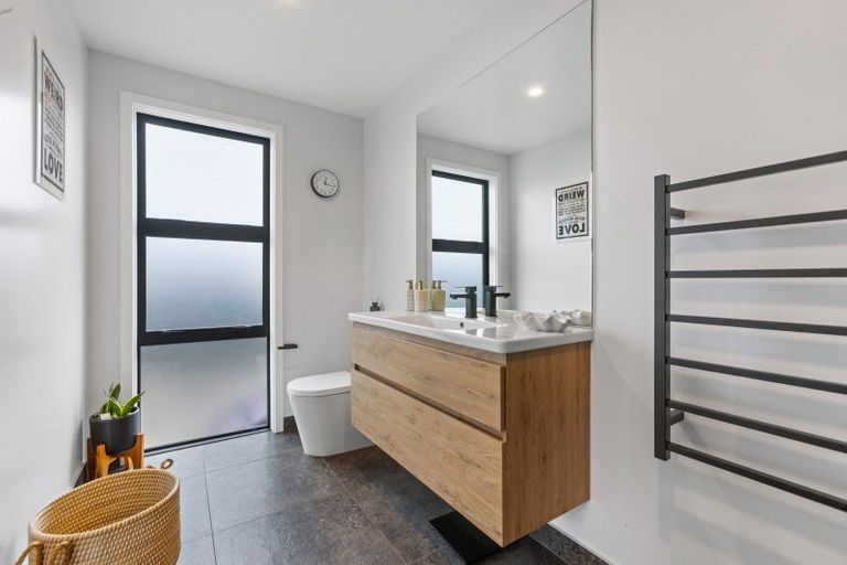 Photo of property in 1 Fraer Street, Cromwell, 9310