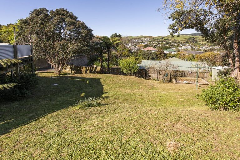 Photo of property in 15 Mascot Street, Tawa, Wellington, 5028