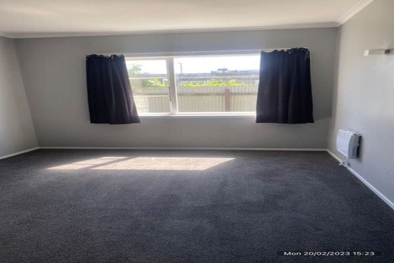 Photo of property in 2/2 Emerson Street, Petone, Lower Hutt, 5012
