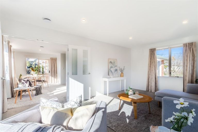 Photo of property in 75a Farquhars Road, Redwood, Christchurch, 8051