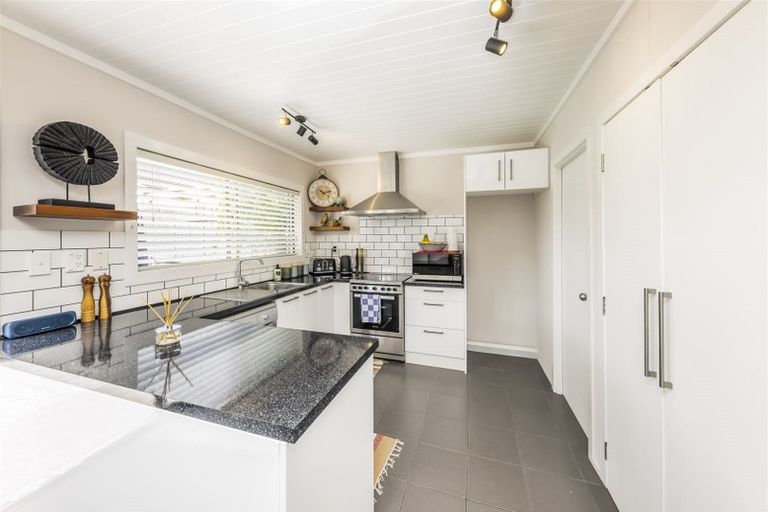 Photo of property in 4/8 Wood Street, Papakura, 2110