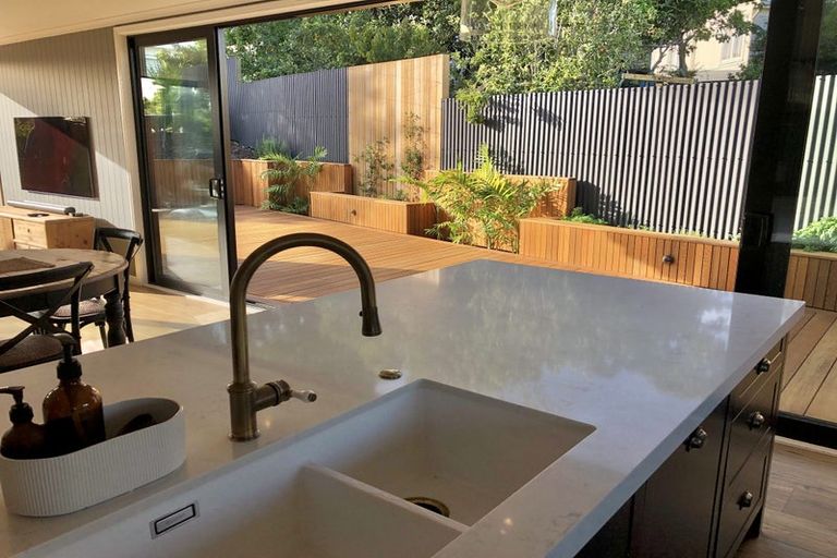 Photo of property in 50b Rangatira Road, Beach Haven, Auckland, 0626