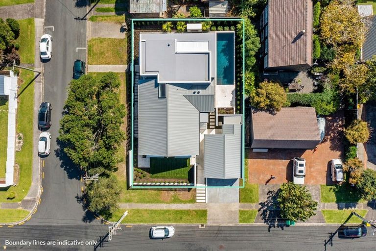 Photo of property in 6 Rewiti Avenue, Takapuna, Auckland, 0622