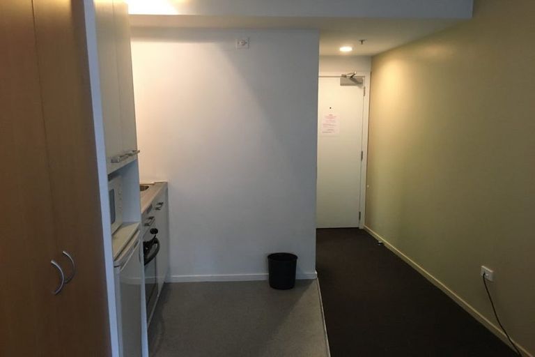 Photo of property in Orange Apartments/victoria Centr, 403/169 The Terrace, Wellington Central, Wellington, 6011