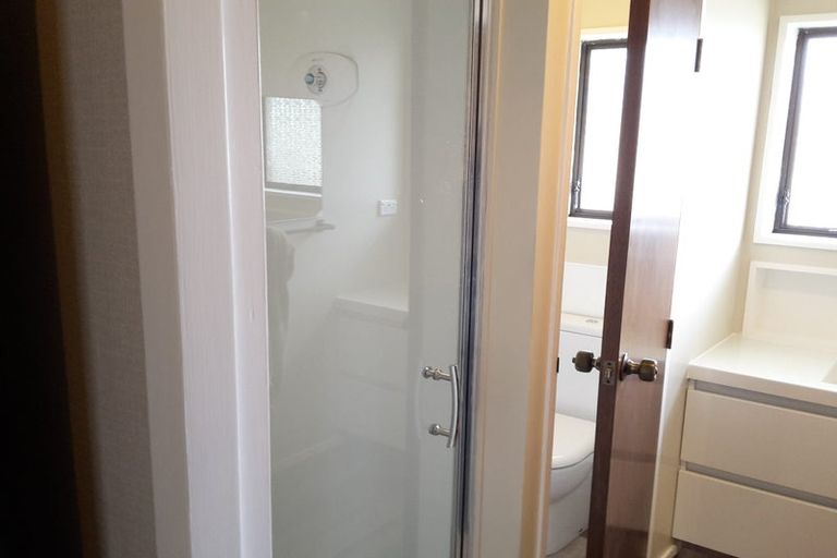 Photo of property in 2/974 Bank Street, Te Awamutu, 3800