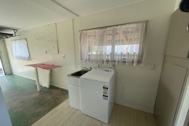 Photo of property in 2/8 Parera Place, Papatoetoe, Auckland, 2025