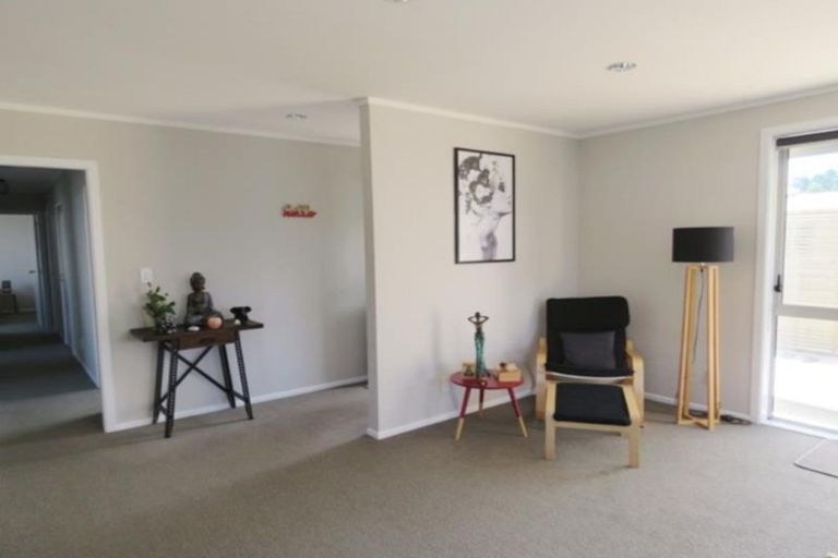 Photo of property in 5a Maire Street, Inglewood, 4330