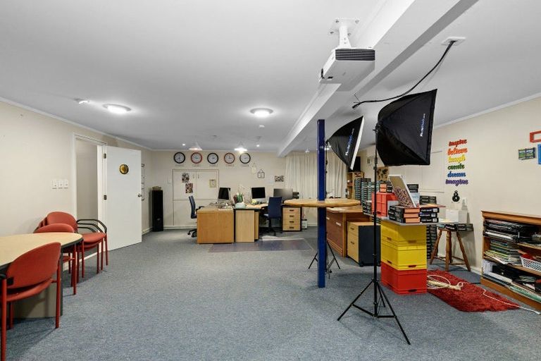 Photo of property in 19 Rondane Place, Tirohanga, Lower Hutt, 5010