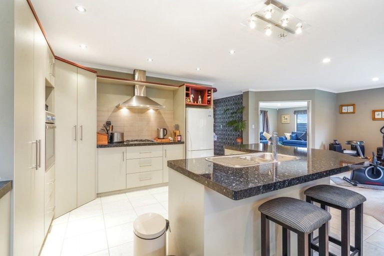 Photo of property in 11 Wakefield Place, Rototuna North, Hamilton, 3210