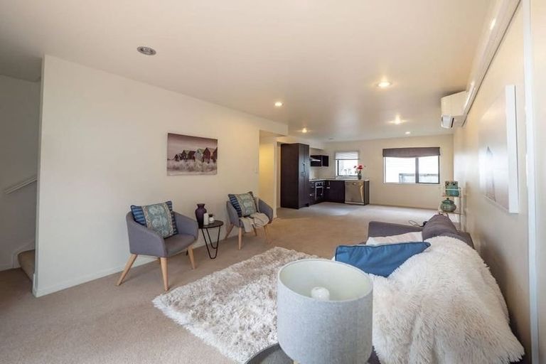 Photo of property in 11 Gordon Place, Newtown, Wellington, 6021