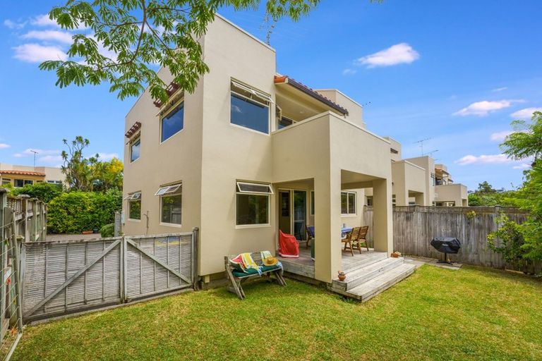 Photo of property in 9/148 Brightside Road, Stanmore Bay, Whangaparaoa, 0932