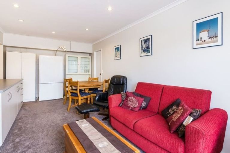 Photo of property in 10 Titoki Avenue, Waipahihi, Taupo, 3330