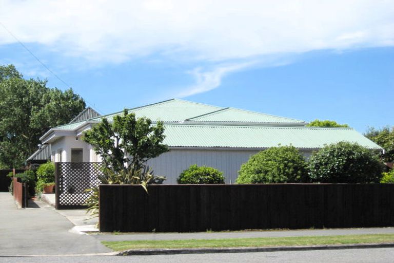 Photo of property in 1/16 Wittys Road, Avonhead, Christchurch, 8042