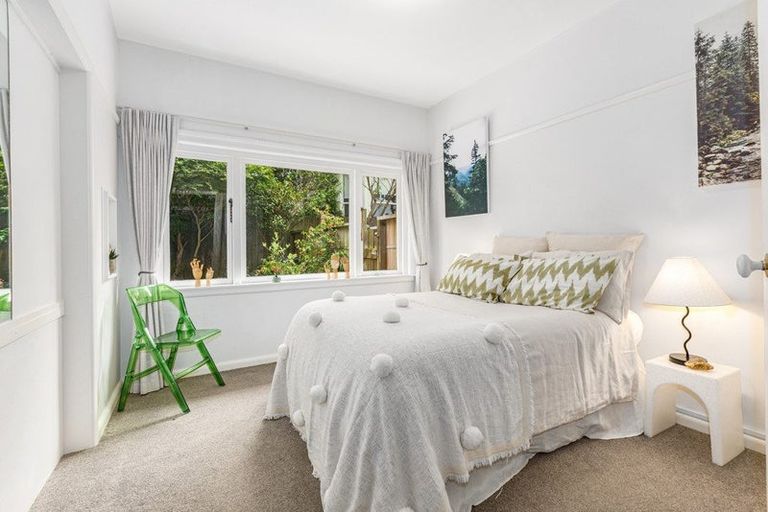 Photo of property in Hobson Flats, 4/1 Hobson Street, Pipitea, Wellington, 6011