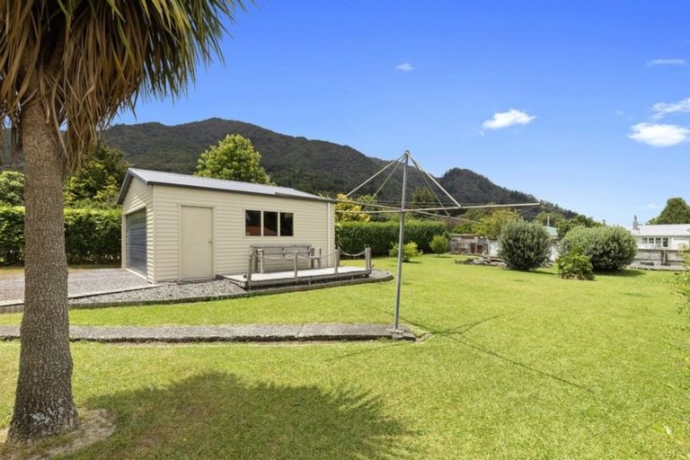 Photo of property in 19 Carlyle Street, Te Aroha, 3320