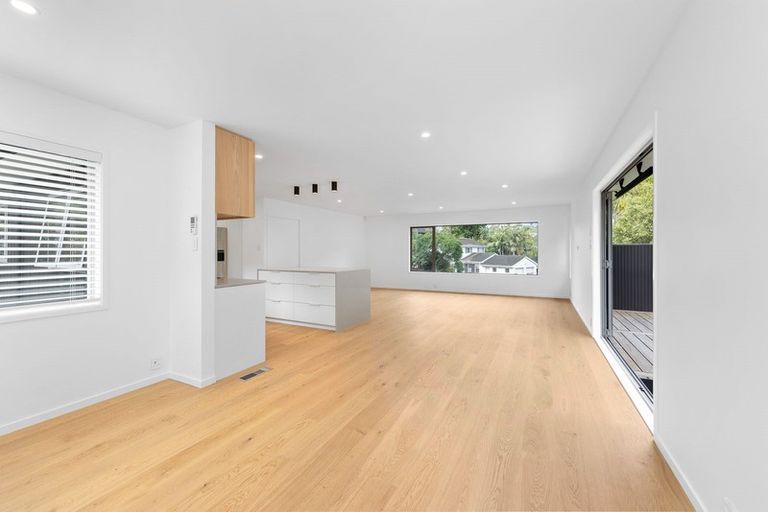 Photo of property in 10 Athol Place, Saint Heliers, Auckland, 1071