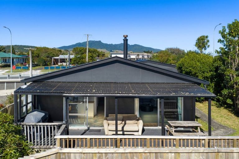 Photo of property in 6 Opotoru Road, Raglan, 3225