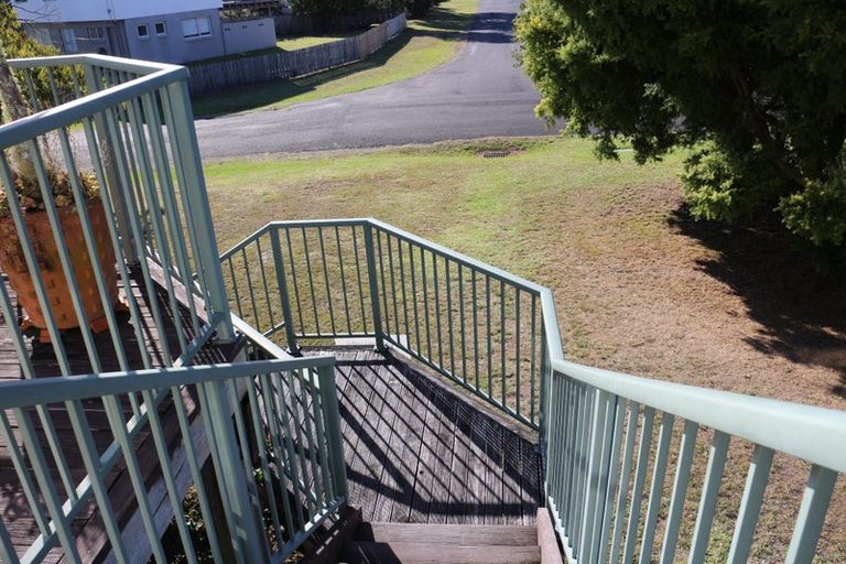 Photo of property in 20 Hardy Place, Cooks Beach, Whitianga, 3591
