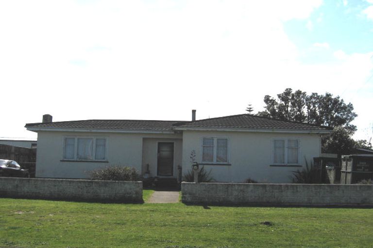 Photo of property in 30 Hood Street, Castlecliff, Whanganui, 4501