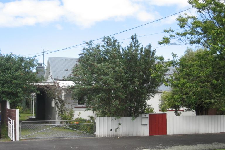 Photo of property in 5 Alexander Street, Whanganui, 4500