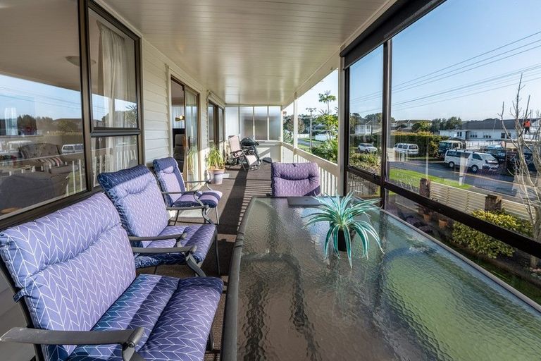 Photo of property in 74 Laurence Street, Manly, Whangaparaoa, 0930