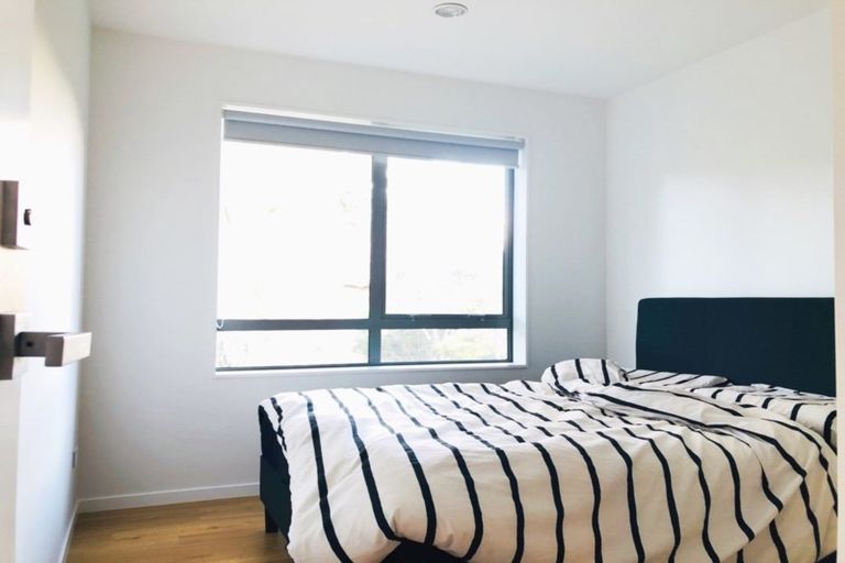 Photo of property in 74 Park Road, Glenfield, Auckland, 0629