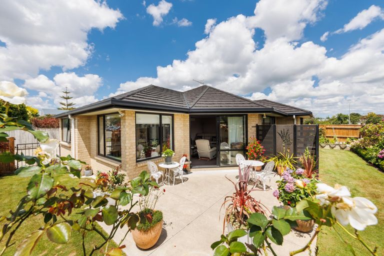 Photo of property in 28 Heretaunga Street, Palmerston North, 4414