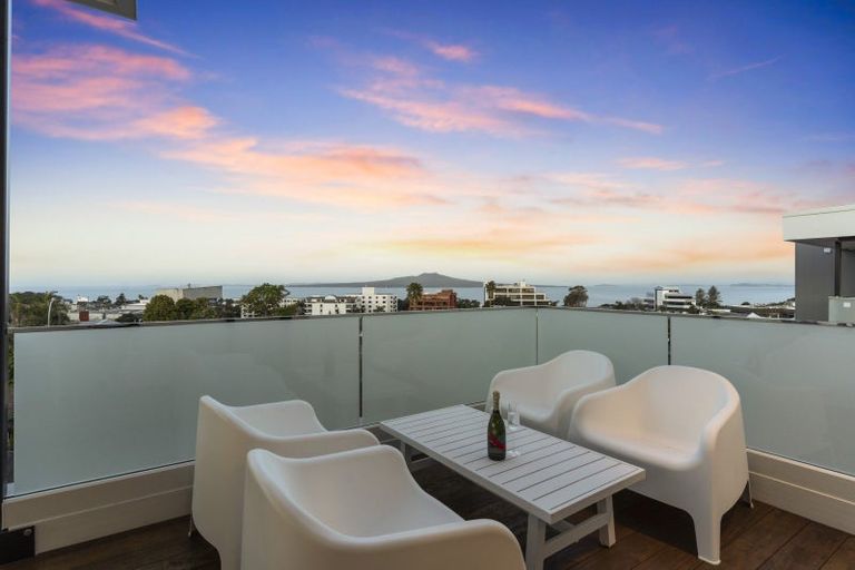 Photo of property in 16a Killarney Street, Takapuna, Auckland, 0622