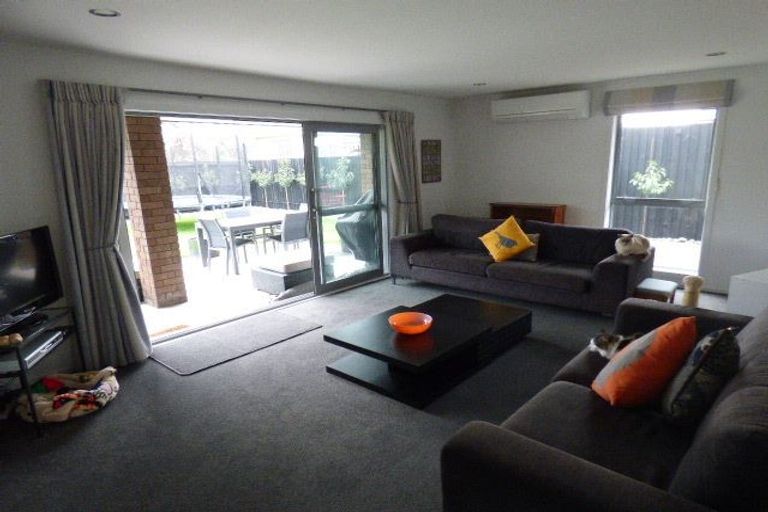 Photo of property in 111 Weston Road, St Albans, Christchurch, 8052