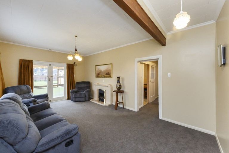 Photo of property in 3 Tingey Avenue, Feilding, 4702