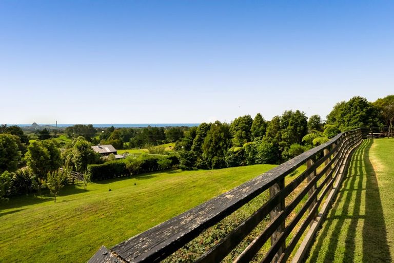 Photo of property in 590c Frankley Road, Hurworth, New Plymouth, 4371