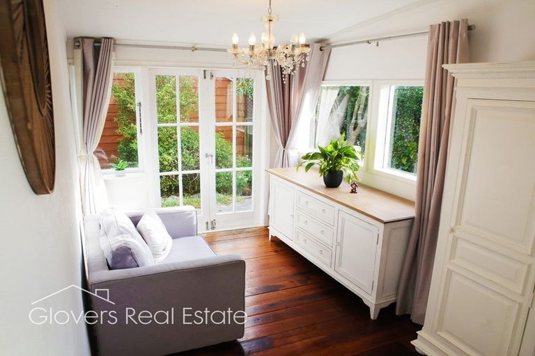 Photo of property in 1/89 Glengarry Road, Glen Eden, Auckland, 0602