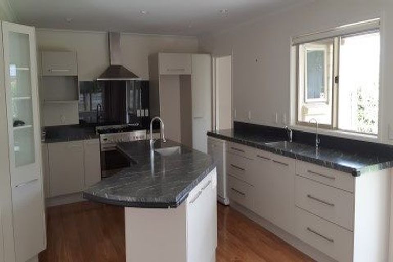 Photo of property in 14 Andre Rise, Stanmore Bay, Whangaparaoa, 0932