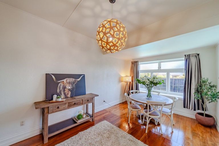 Photo of property in 1001 Caroline Road, Mayfair, Hastings, 4122