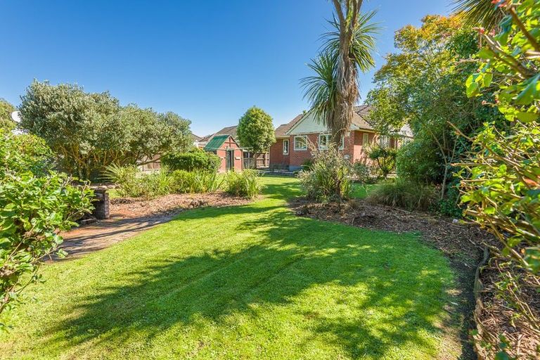 Photo of property in 27 Piko Crescent, Riccarton, Christchurch, 8041