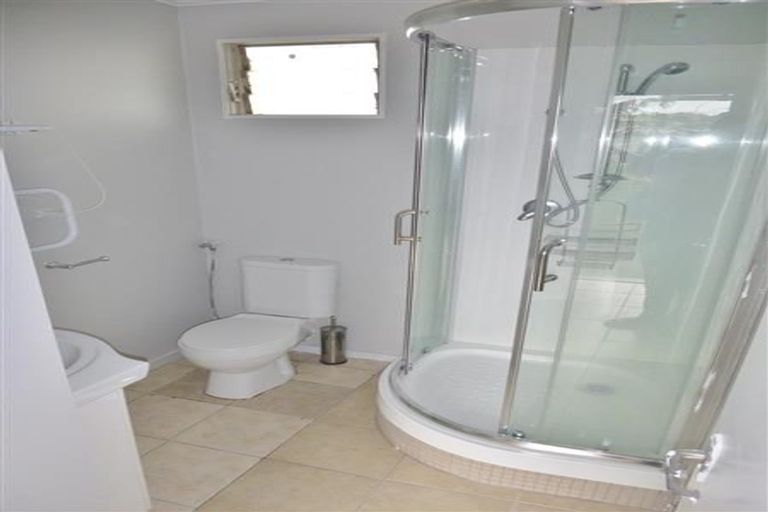 Photo of property in 52 Friedlanders Road, Manurewa, Auckland, 2102