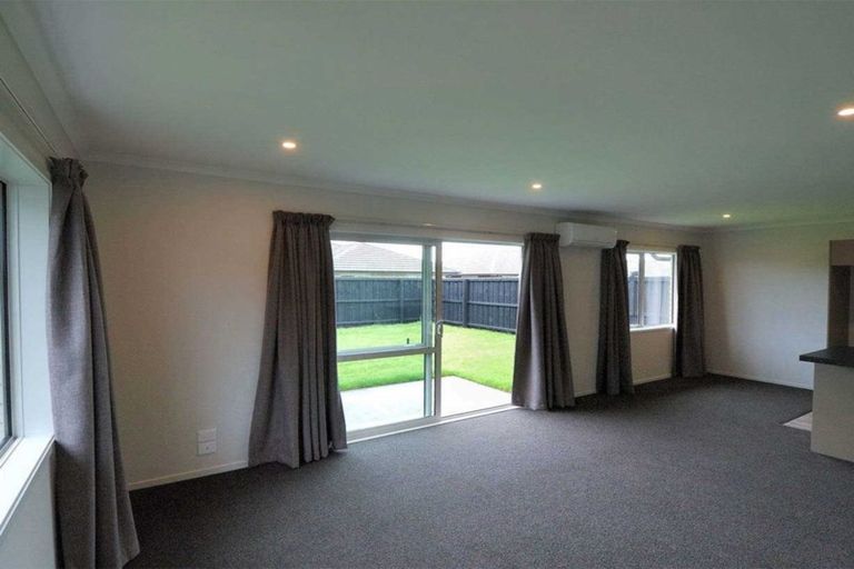 Photo of property in 21 Ragley Way, Rolleston, 7615