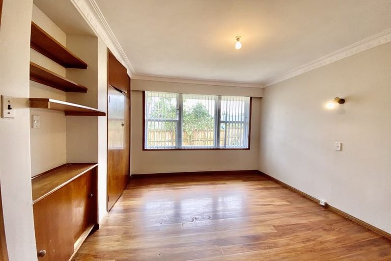 Photo of property in 14 Hillcrest Grove, Hillpark, Auckland, 2102