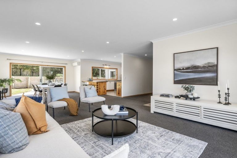 Photo of property in 32 Ballintoy Park Drive, Welcome Bay, Tauranga, 3175