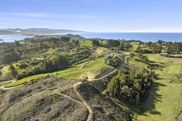 Photo of property in 101 Brooks View Heights, Tasman, Upper Moutere, 7173