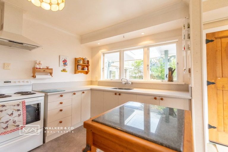 Photo of property in 8 York Avenue, Heretaunga, Upper Hutt, 5018