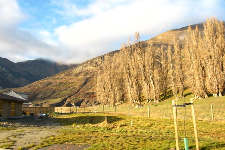 Photo of property in 38 Quill Street, Lake Hayes, Queenstown, 9304