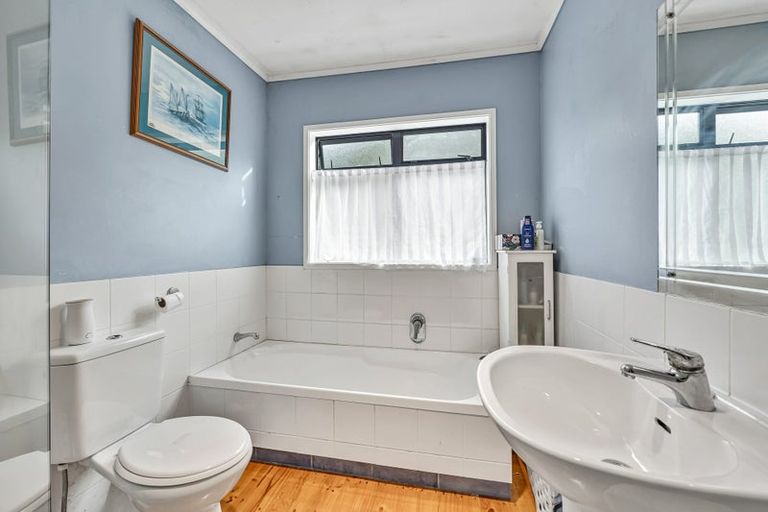 Photo of property in 153 Kauri Road, Whenuapai, Auckland, 0618