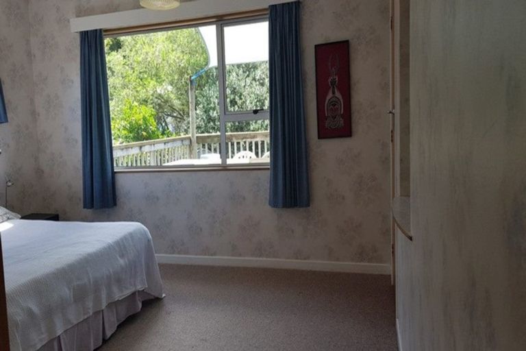 Photo of property in 12 Omutu Street, Oakura, Hikurangi, 0184