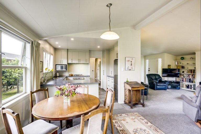 Photo of property in 20 Totara Street, Taradale, Napier, 4112