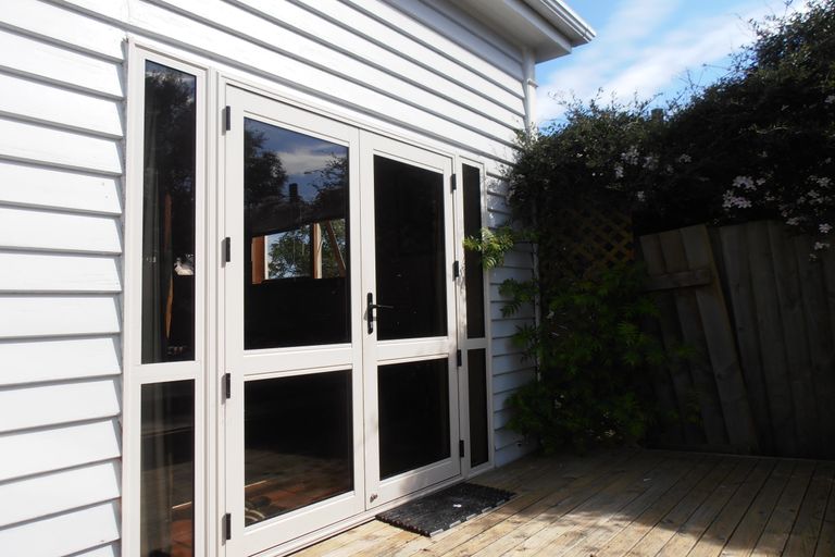 Photo of property in 8 Cambridge Street, Kensington, Timaru, 7910