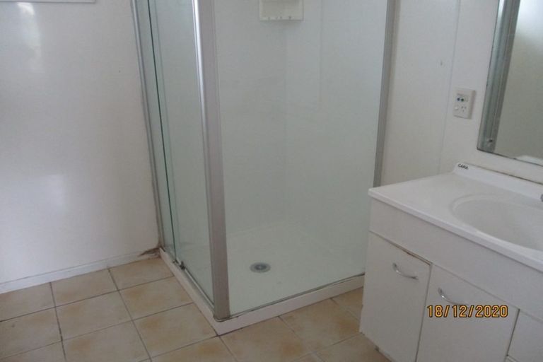 Photo of property in 40 Brains Road, Kelston, Auckland, 0602