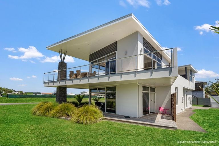 Photo of property in 401 Harbour View Road, Whangamata, 3620