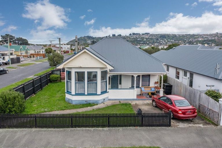 Photo of property in 16 Freyberg Street, Saint Kilda, Dunedin, 9012